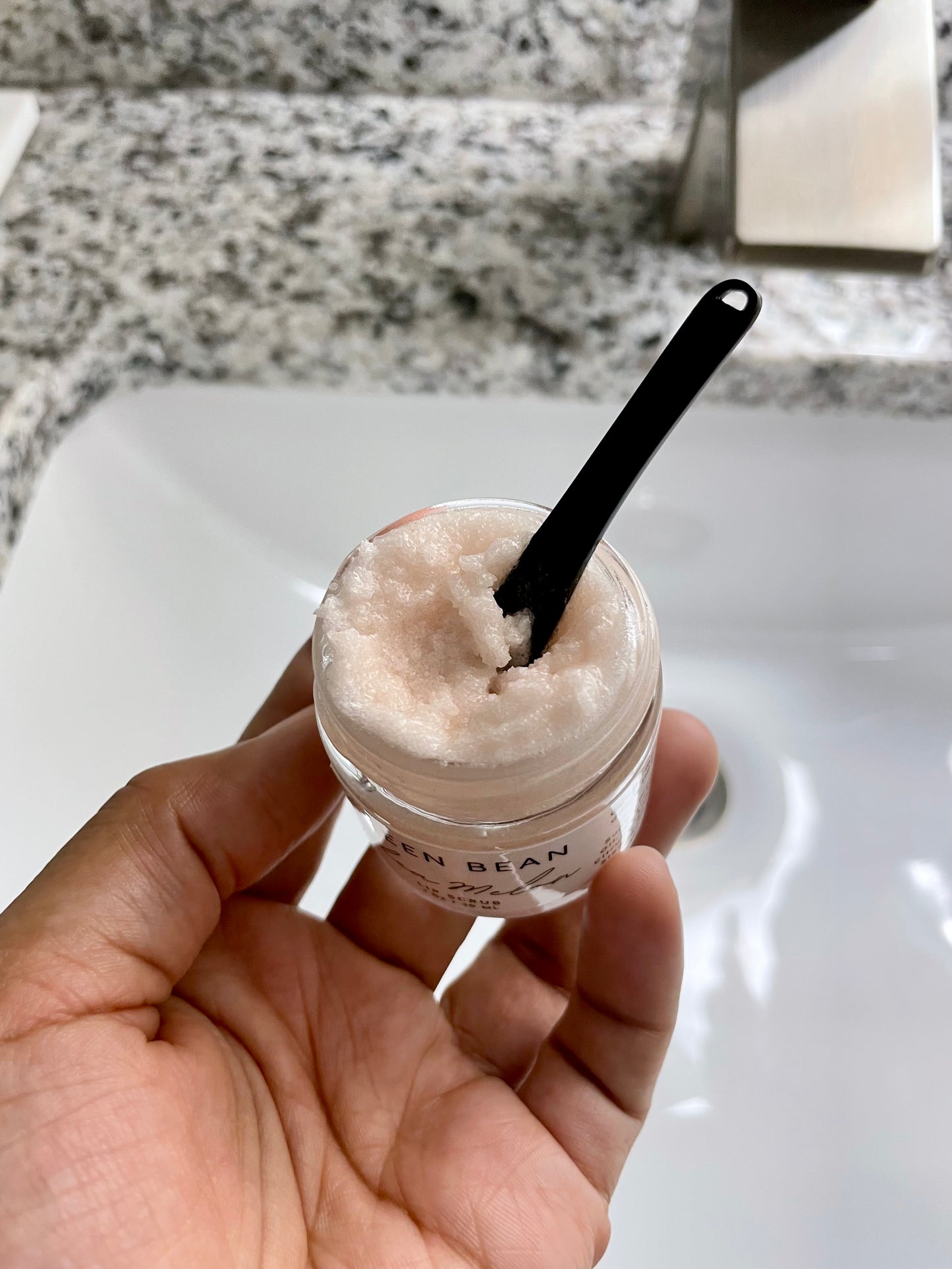 SHEA MELON LIP SCRUB