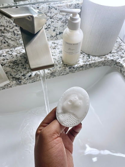 SILICONE CLEANSING SCRUBBER